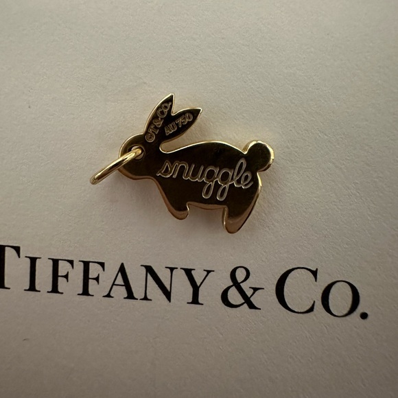 Tiffany & co 18k yellow gold snuggle bunny pendant - Picture 3 of 3